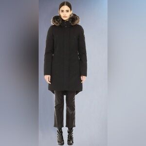 Moose Knuckles Women’s Stirling Parka Black w/ Silver Fox Viking Fur